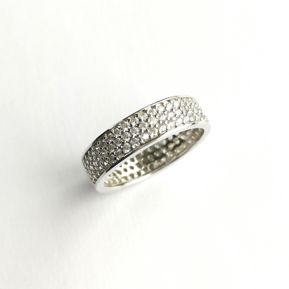 White Sapphire eternity band ring in Sterling Silver size 7 🆕